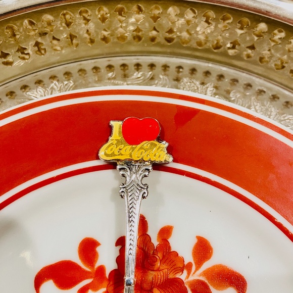 S15-Vintage CocaCola Silver Plate & Enamel Collector's Spoon - Picture 3 of 8
